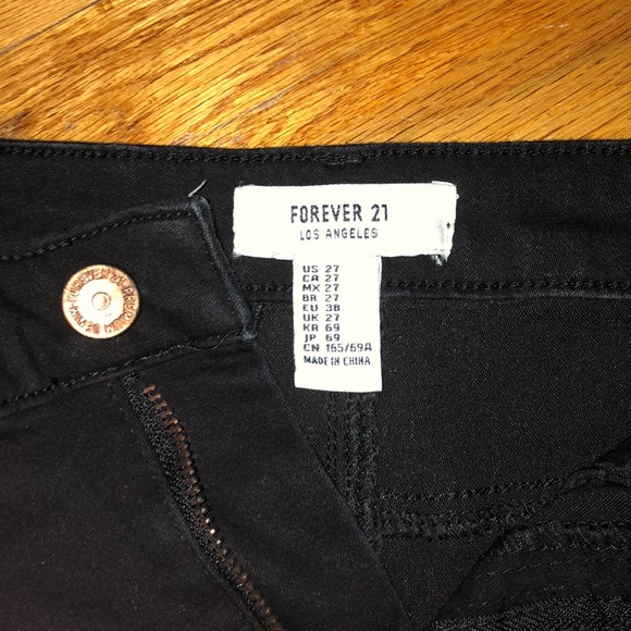 Forever 21 Black Shorts - Picture 3 of 3